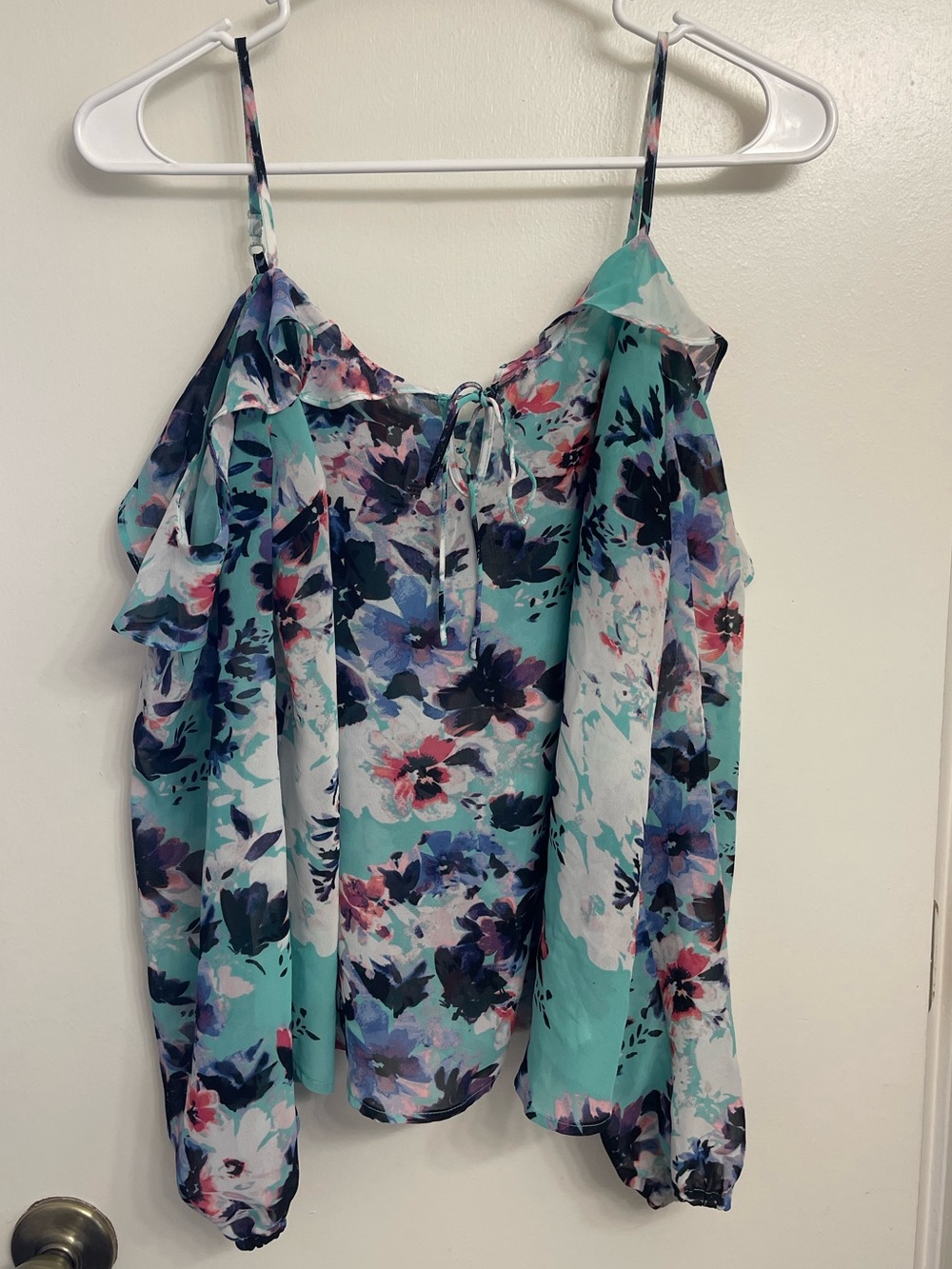 Arizona Jean Company Aqua Floral Cold-Shoulder Cami